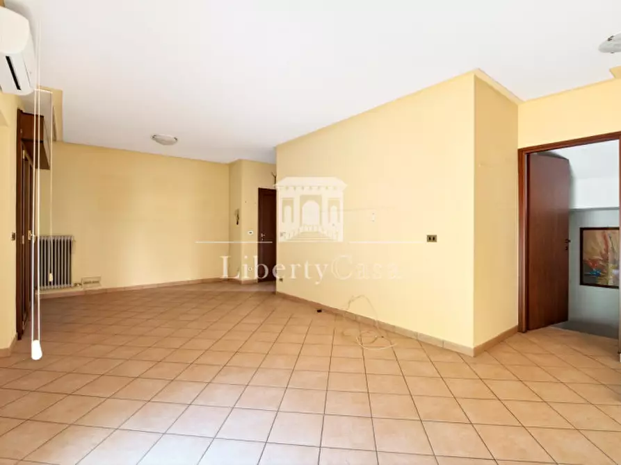 Immagine 4 di Casa bifamiliare in vendita  in Via Camillo Golgi a Salò