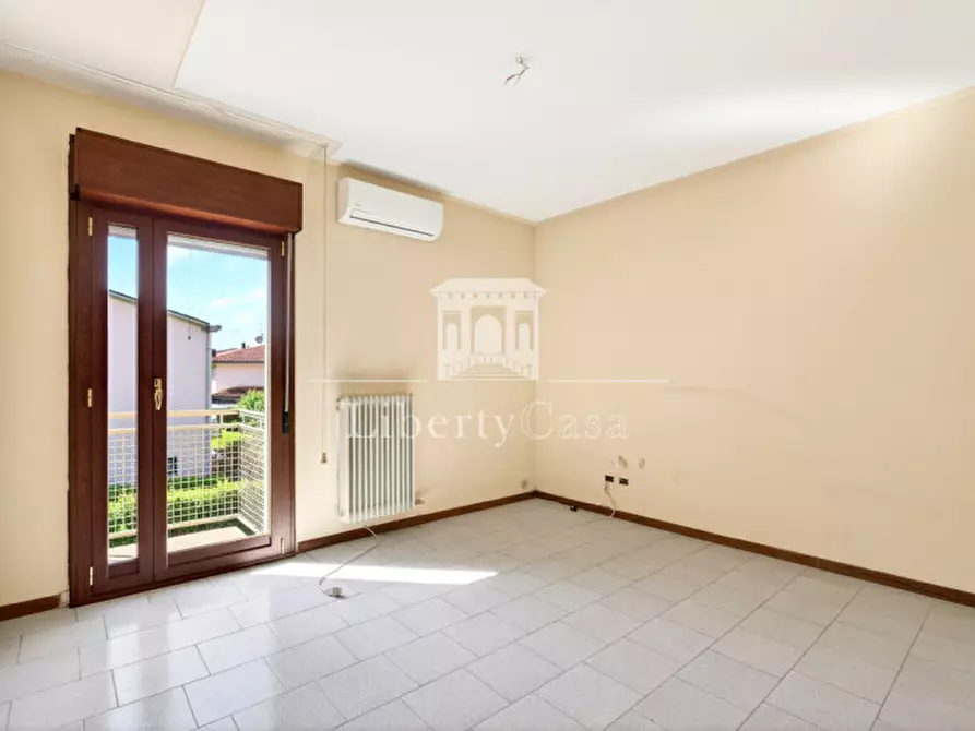 Immagine 12 di Casa bifamiliare in vendita  in Via Camillo Golgi a Salò