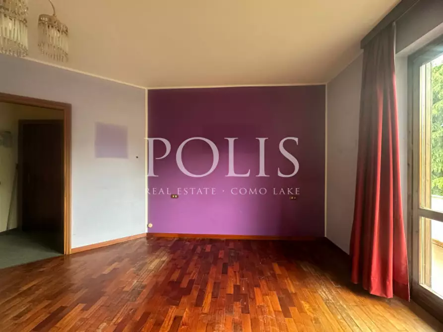 Immagine 15 di Villa in vendita  a Capiago Intimiano