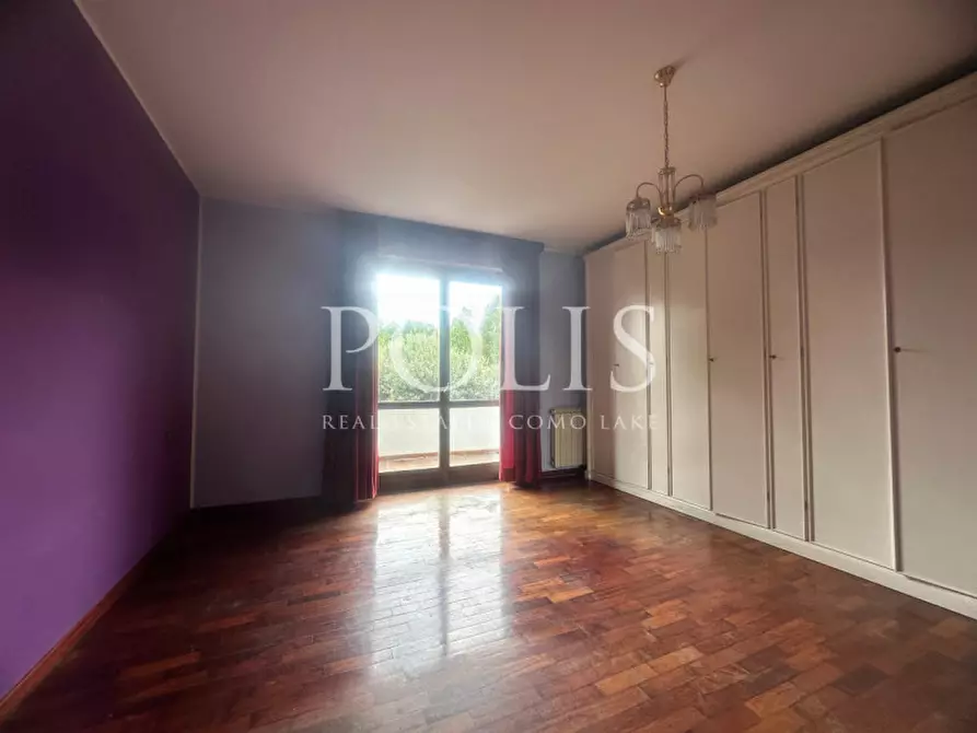 Immagine 16 di Villa in vendita  a Capiago Intimiano