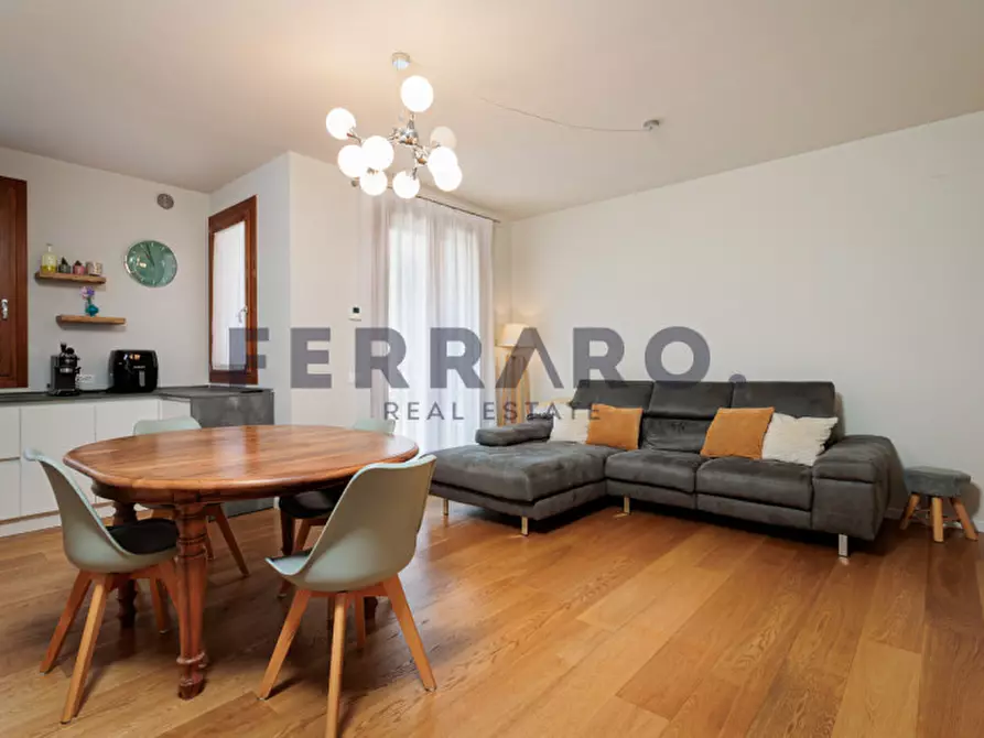 Immagine 1 di Appartamento in vendita  in Via Nascimben a Treviso