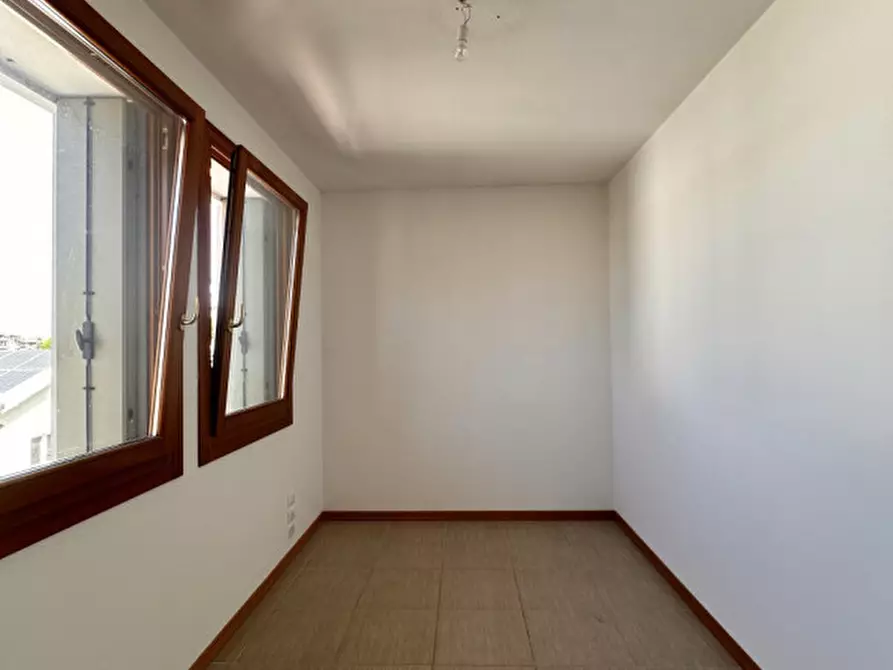 Immagine 16 di Appartamento in vendita  in Piazza Redentore 98 a Dueville