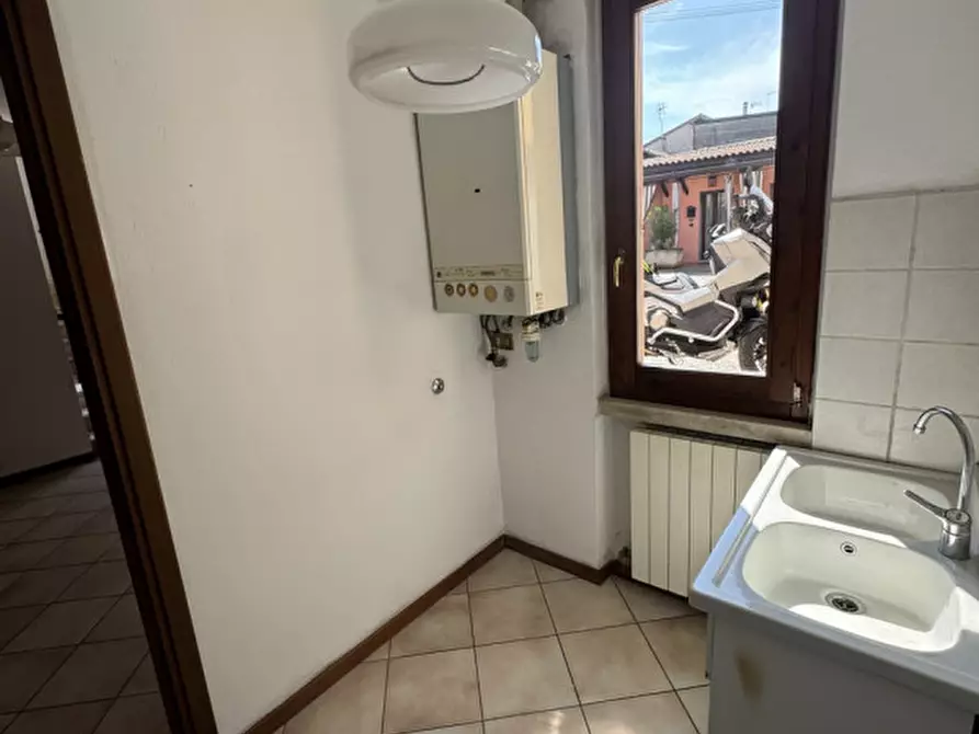 Immagine 5 di Appartamento in vendita  in Via Molino Vecchio 113 a Borgosatollo