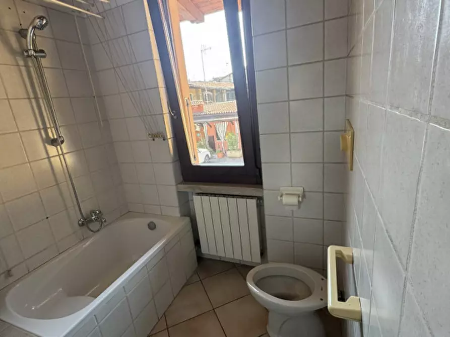 Immagine 11 di Appartamento in vendita  in Via Molino Vecchio 113 a Borgosatollo
