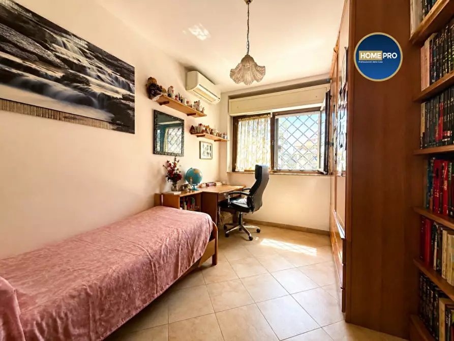 Immagine 13 di Appartamento in vendita  in Via Giuseppe De Piro a Roma