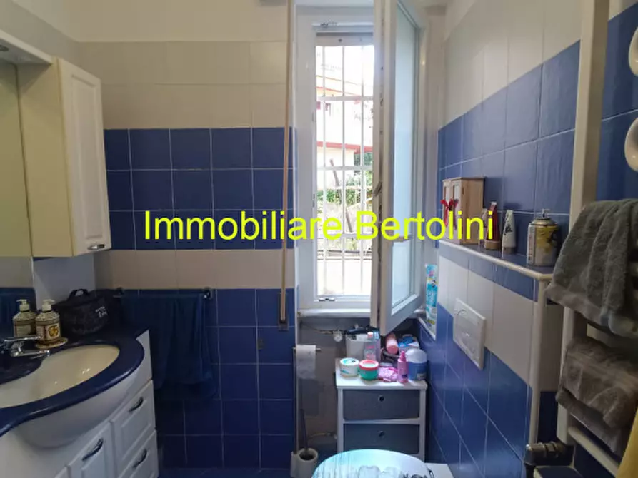 Immagine 15 di Appartamento in vendita  in VIA BONMOSCHETTO a San Remo