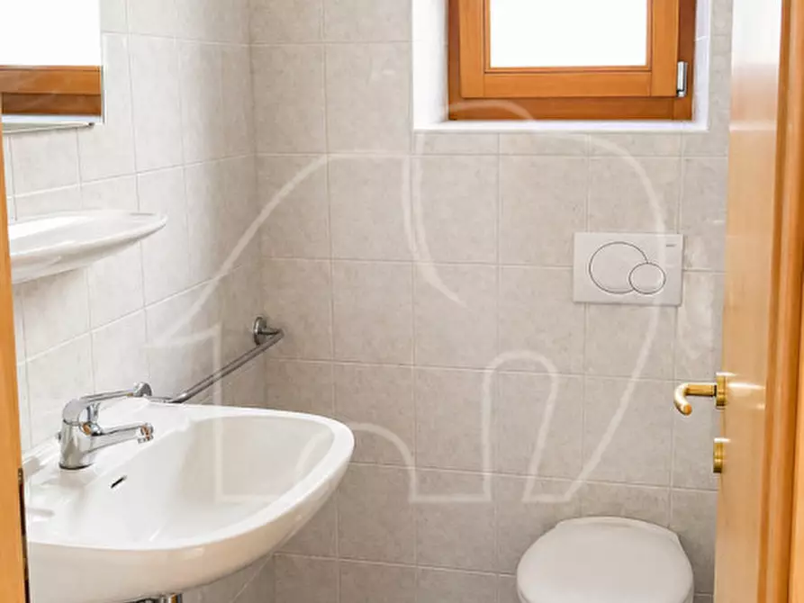 Immagine 7 di Appartamento in vendita  a Laion .Lajen.