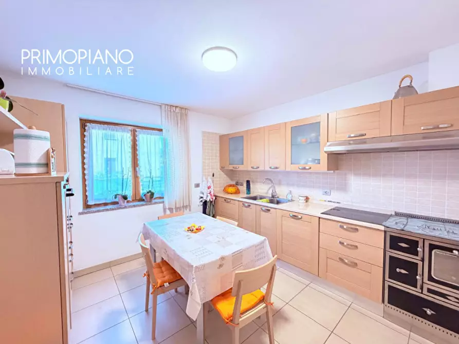 Immagine 9 di Appartamento in vendita  in Via Emanuele Lanzerotti a Romeno