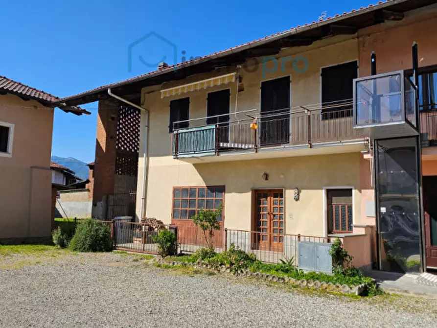Immagine 2 di Casa indipendente in vendita  in Via M. D'Azeglio,3 a Busano