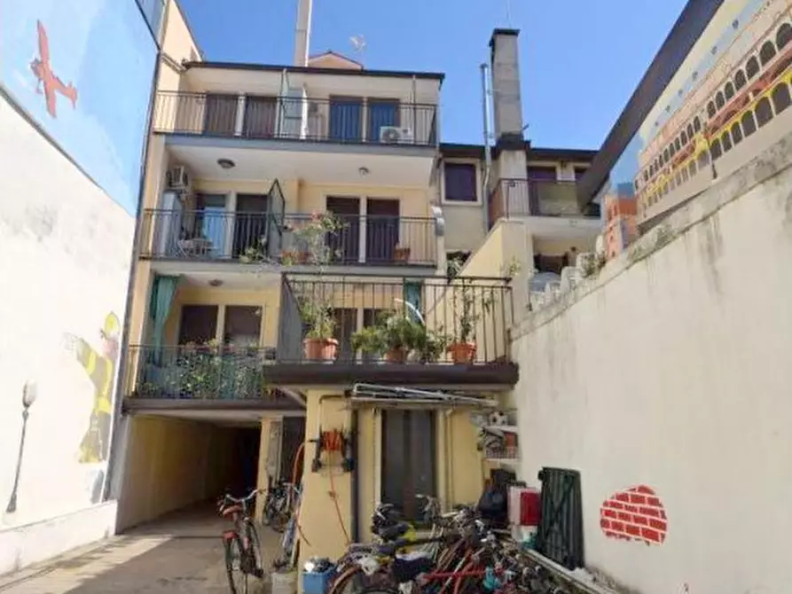 Immagine 10 di Appartamento in vendita  in Via Giambattista Belzoni a Padova