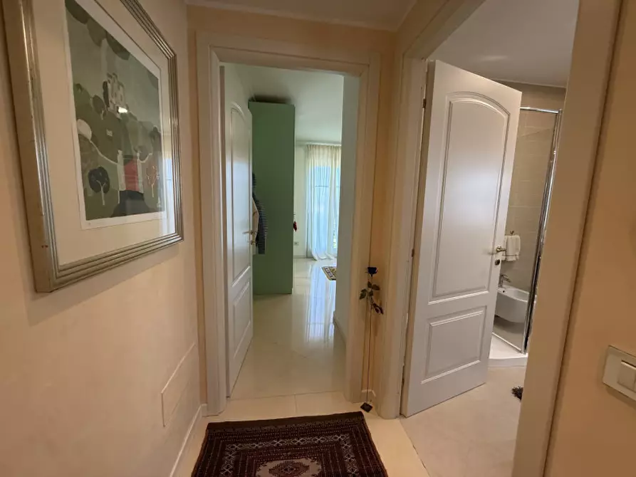 Immagine 12 di Appartamento in vendita  in Via Peschiera a Lazise
