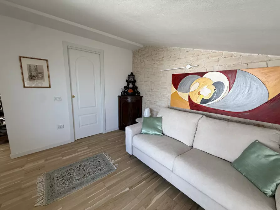 Immagine 26 di Appartamento in vendita  in Via Peschiera a Lazise