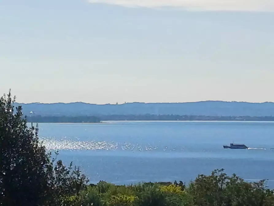 Immagine 30 di Appartamento in vendita  in Via Peschiera a Lazise