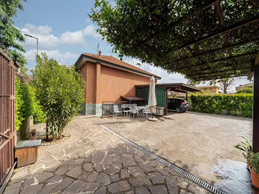 Immagine 2 di Villa in vendita  in Via del Respiro 5 a Monza