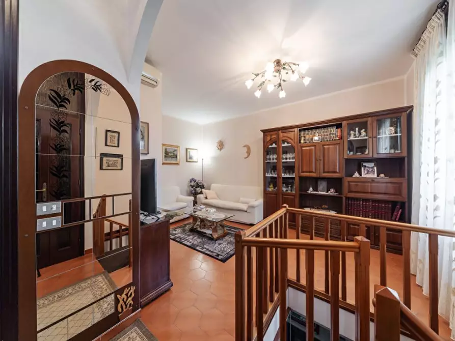 Immagine 4 di Villa in vendita  in Via del Respiro 5 a Monza
