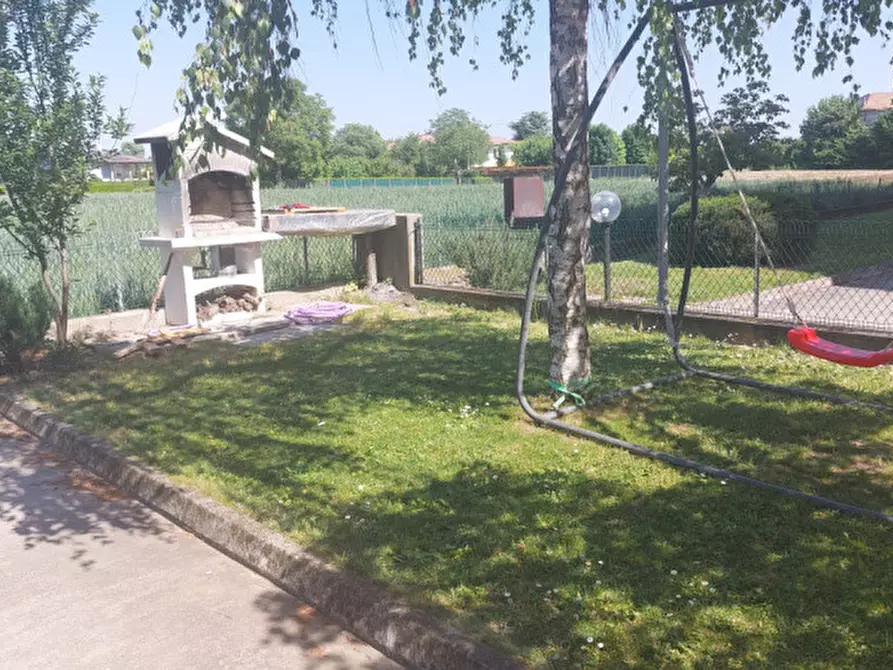 Immagine 21 di Appartamento in vendita  in Via Ceroni a Montegalda