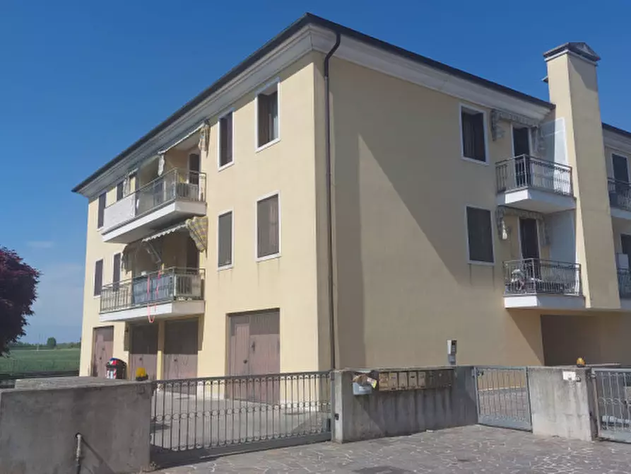 Immagine 26 di Appartamento in vendita  in Via Ceroni a Montegalda