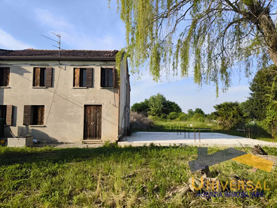 Immagine 1 di Casa bifamiliare in vendita  in Via Commerciale a Santa Giustina In Colle