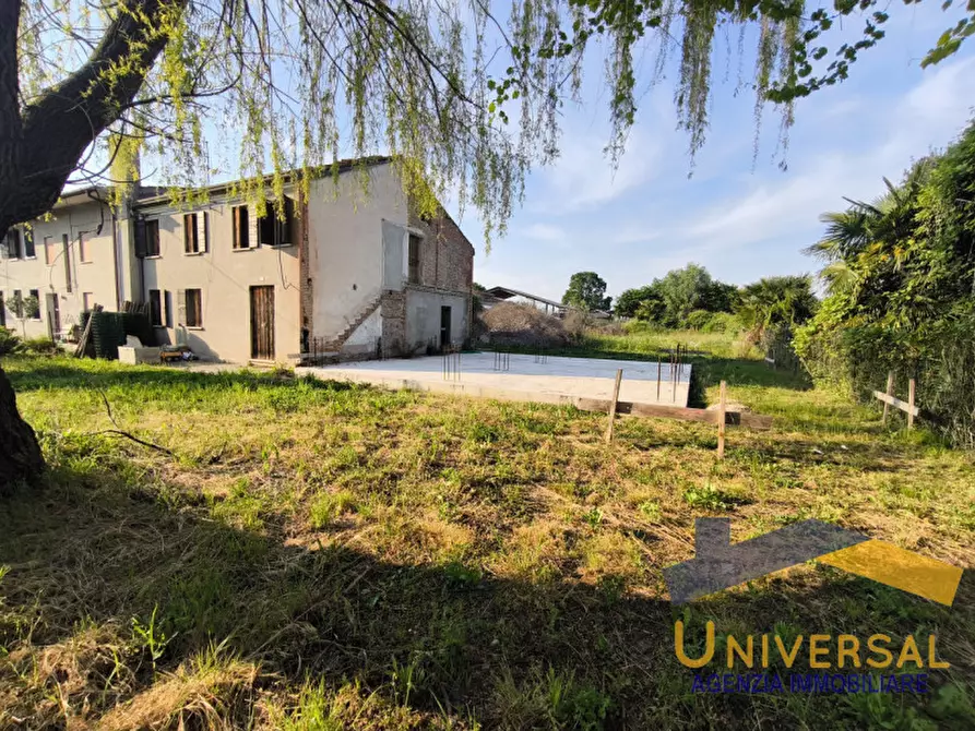 Immagine 4 di Casa bifamiliare in vendita  in Via Commerciale a Santa Giustina In Colle