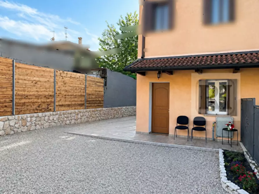Immagine 1 di Casa bifamiliare in vendita  a Padova