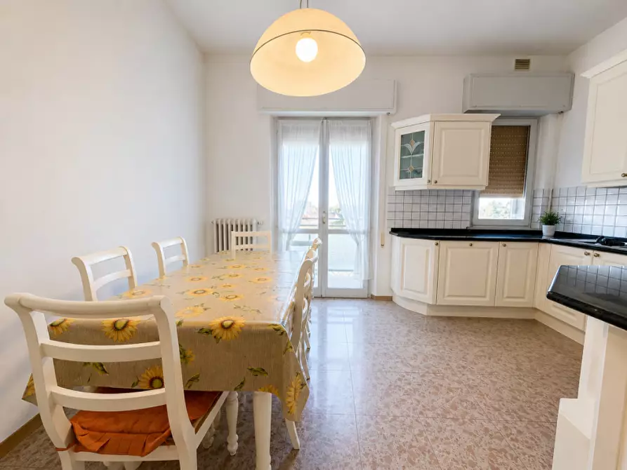 Immagine 6 di Appartamento in vendita  a Senigallia