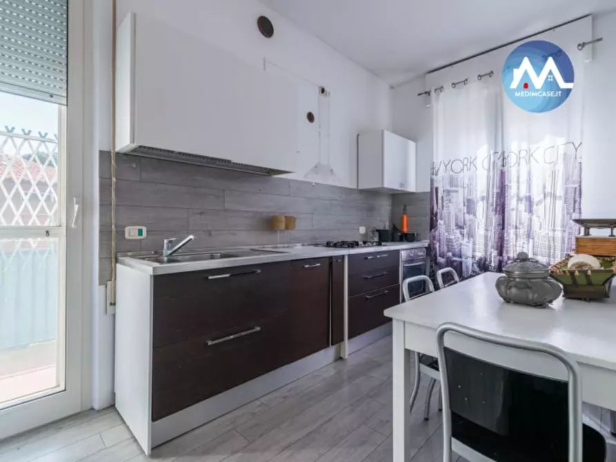 Immagine 4 di Appartamento in vendita  in Via Orazio Flacco a Pesaro