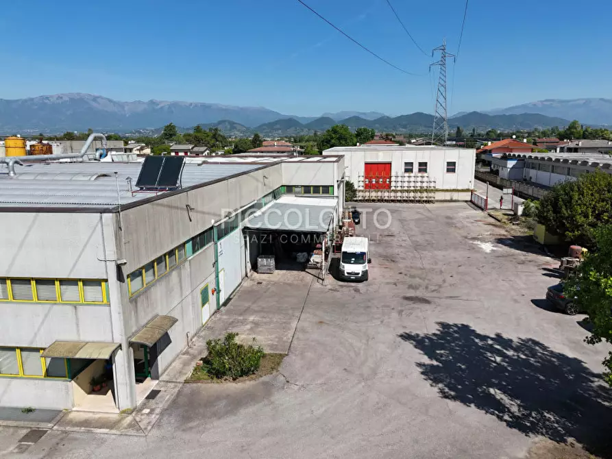 Immagine 3 di Capannone industriale in vendita  in via Mure a Altivole