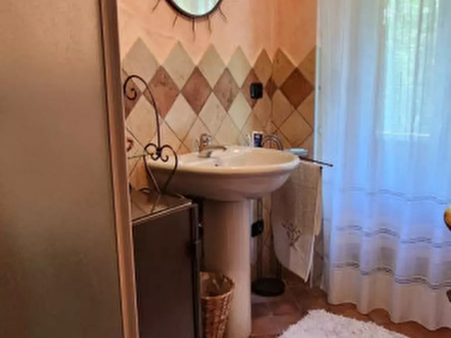 Immagine 14 di Villetta a schiera in vendita  in Via Roma a Corvino San Quirico