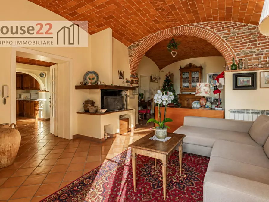 Immagine 29 di Villa in vendita  a Arezzo