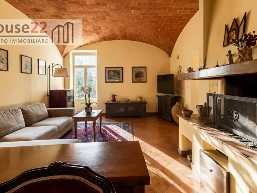 Immagine 30 di Villa in vendita  a Arezzo