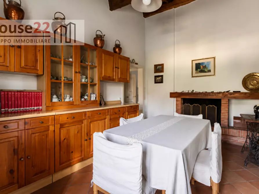 Immagine 35 di Villa in vendita  a Arezzo