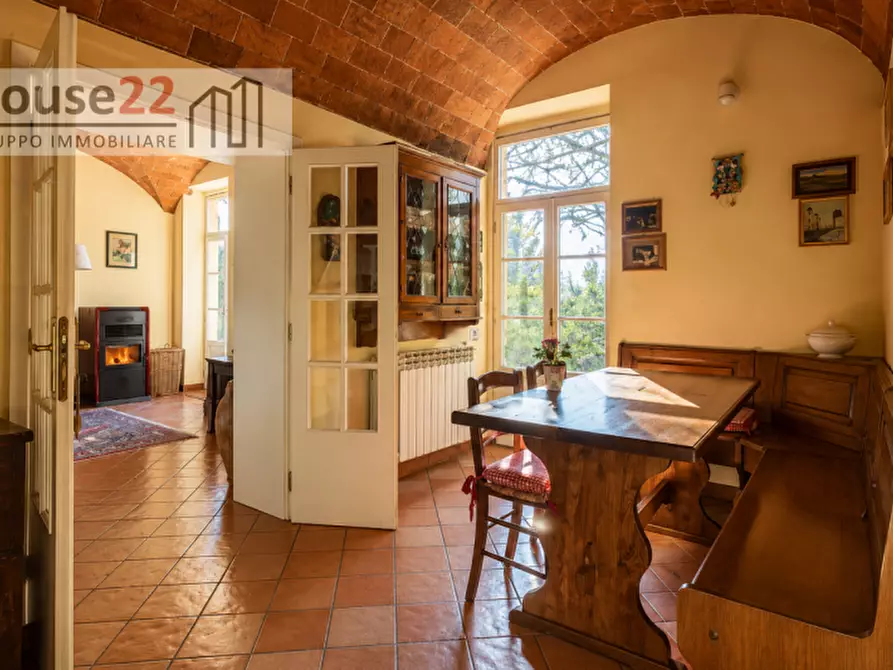 Immagine 36 di Villa in vendita  a Arezzo