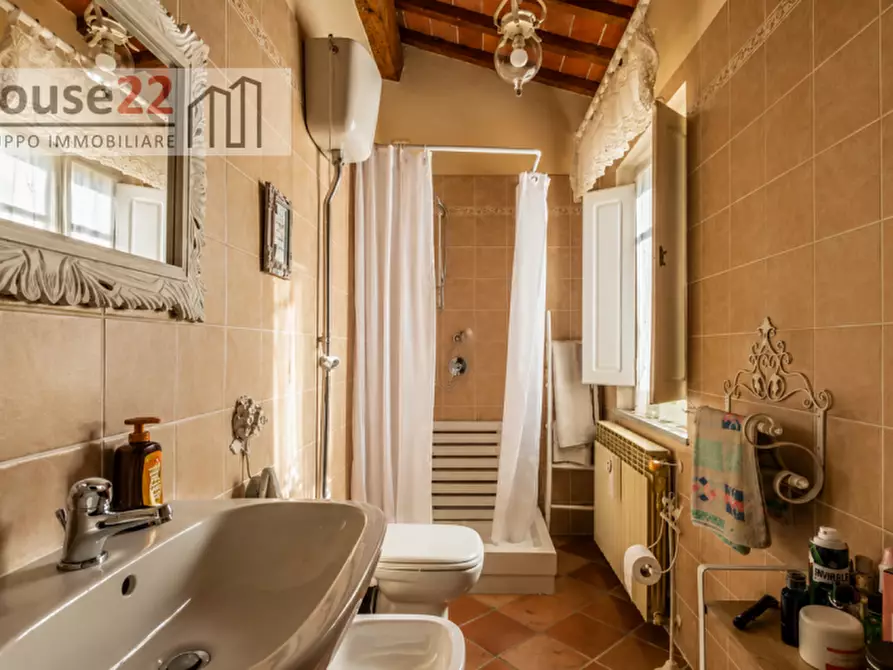 Immagine 44 di Villa in vendita  a Arezzo