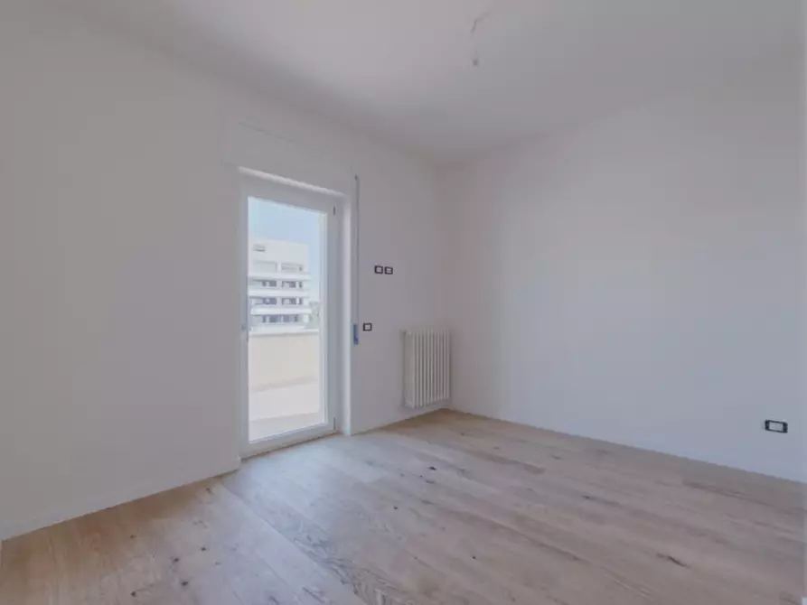 Immagine 18 di Attico in vendita  in VIA RAFFAELLO, 15 a Pescara