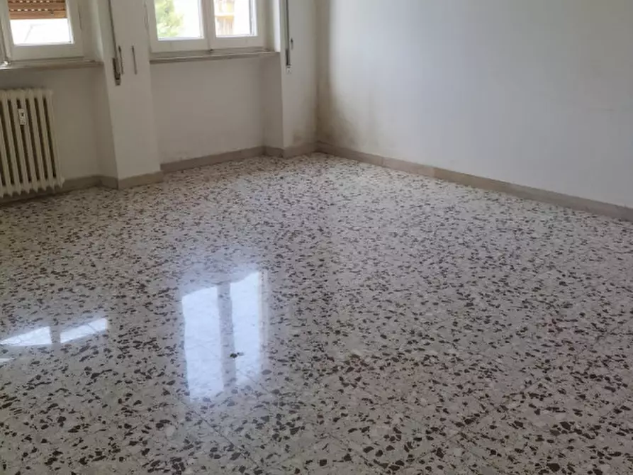 Immagine 3 di Appartamento in vendita  in Viale Curio Dentato a Terni
