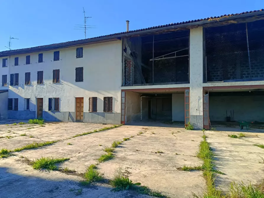Immagine 14 di Casa indipendente in vendita  in Cantone Cerreto 3 a Casale Monferrato