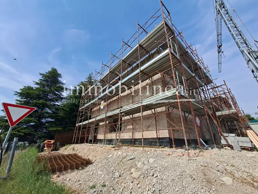 Immagine 4 di Villa in vendita  in via danzie a Affi