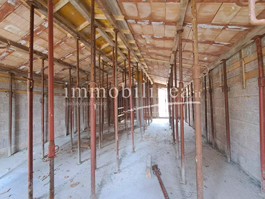 Immagine 15 di Villa in vendita  in via danzie a Affi