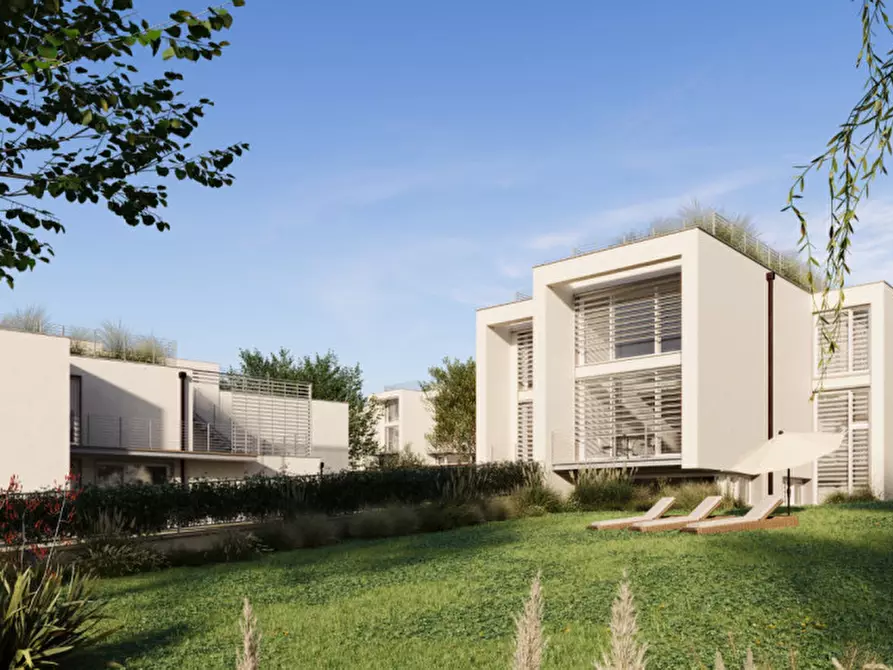 Immagine 1 di Villa in vendita  in VIA DEL VIPERAIO 10 a Livorno