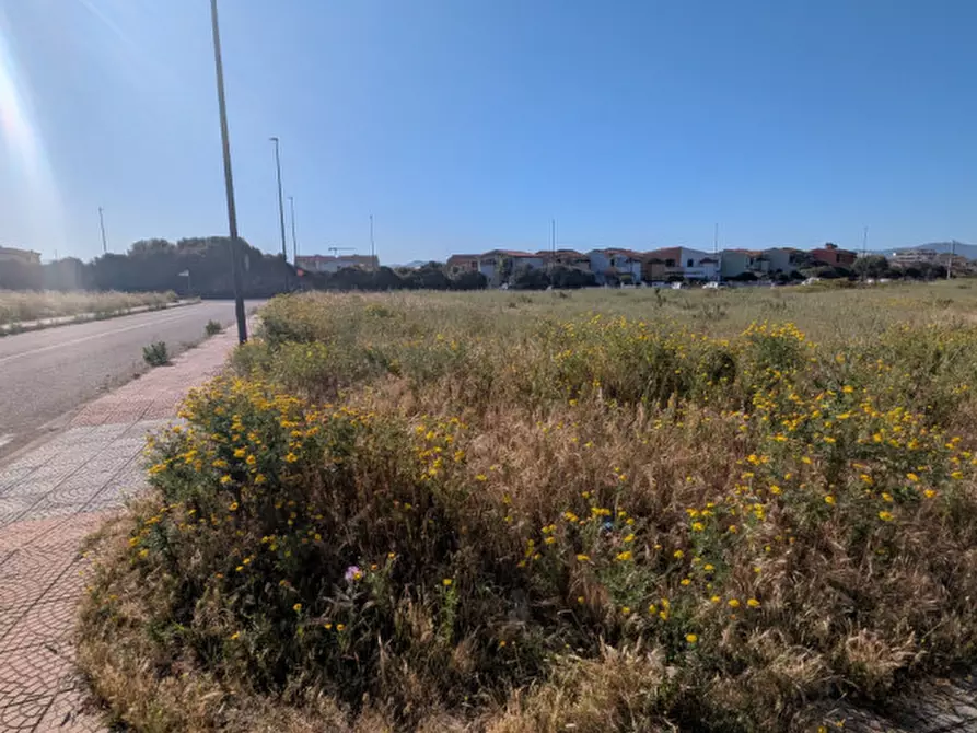 Immagine 4 di Terreno in vendita  in Via Nilde Jotti a Olbia