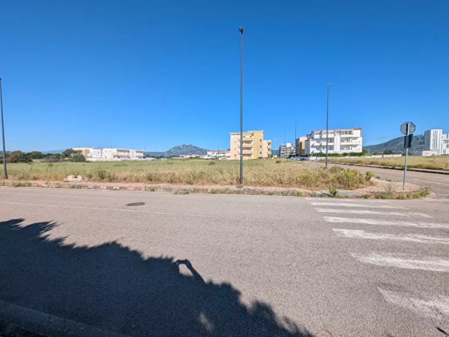 Immagine 12 di Terreno in vendita  in Via Nilde Jotti a Olbia