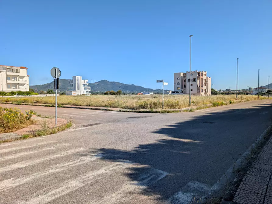 Immagine 14 di Terreno in vendita  in Via Nilde Jotti a Olbia