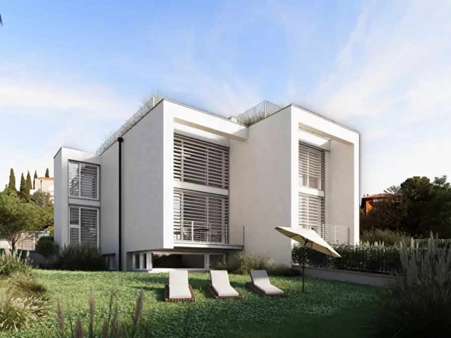 Immagine 2 di Villa in vendita  in VIA DEL VIPERAIO 10 a Livorno