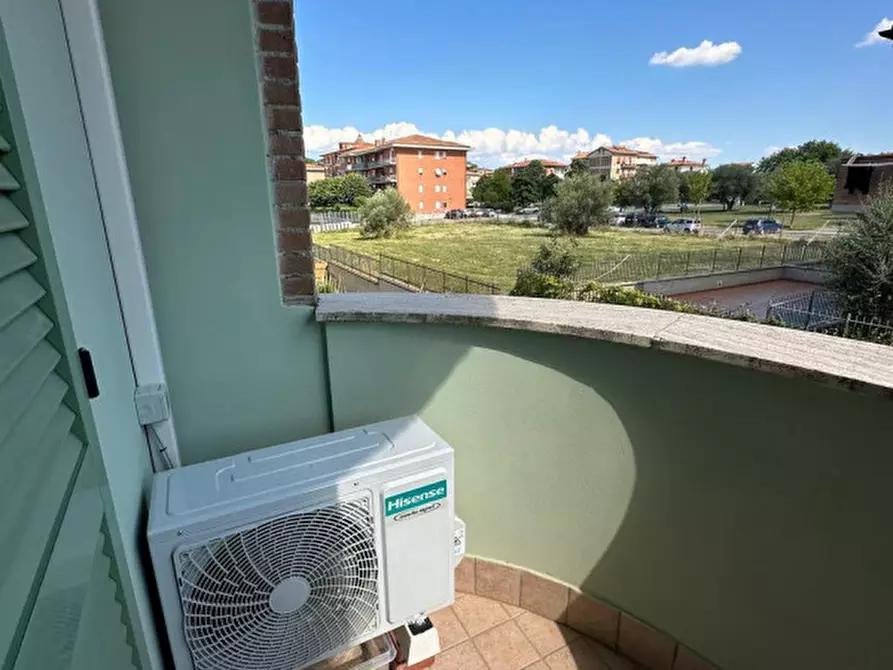 Immagine 13 di Appartamento in vendita  in Via Polverigi a Castiglione Del Lago