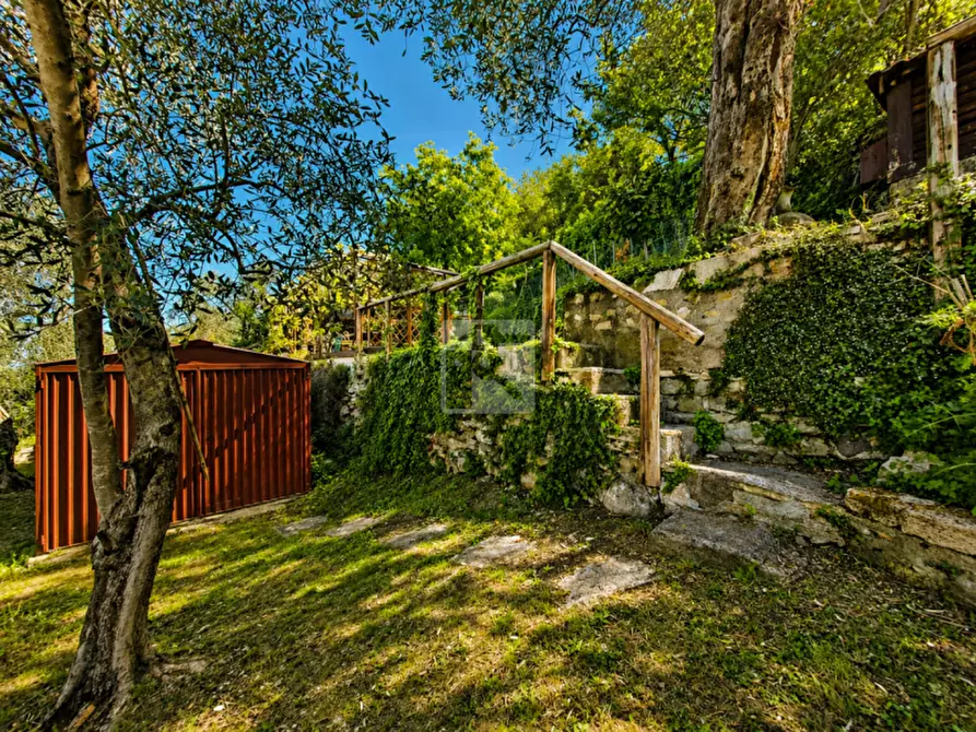 Immagine 6 di Terreno in vendita  in Via Ugo Foscolo a Brenzone
