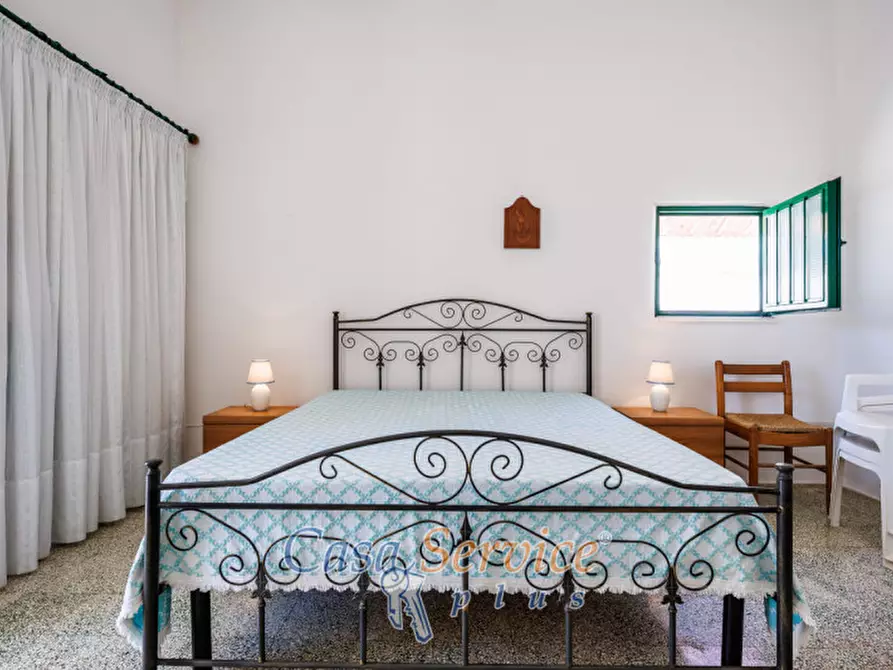 Immagine 4 di Villa in vendita  in Via Rizzo a Racale
