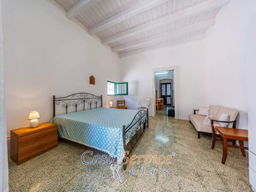 Immagine 27 di Villa in vendita  in Via Rizzo a Racale