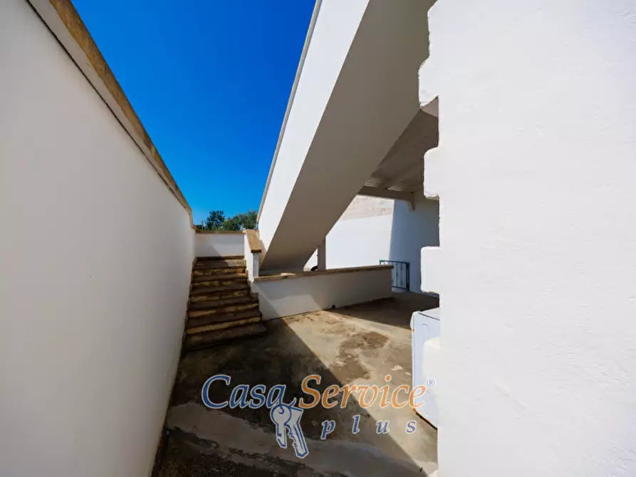 Immagine 30 di Villa in vendita  in Via Rizzo a Racale