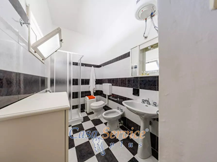 Immagine 31 di Villa in vendita  in Via Rizzo a Racale