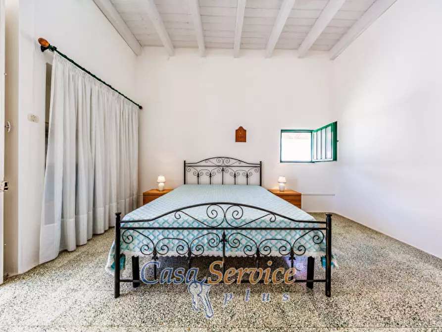 Immagine 33 di Villa in vendita  in Via Rizzo a Racale